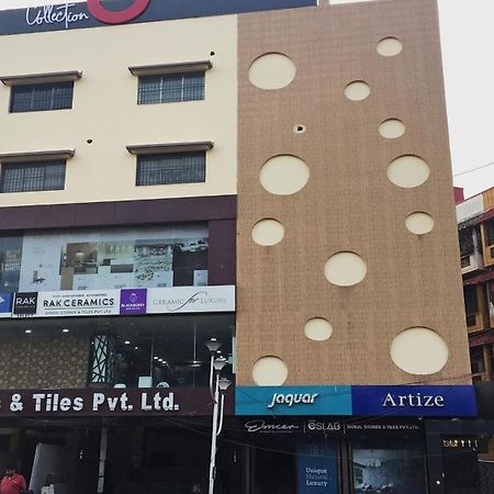 Super Collection O Gokul Residency Near Emami City Dumdum Opposite Raja Palace Hotel Dam Dam Bagian luar foto