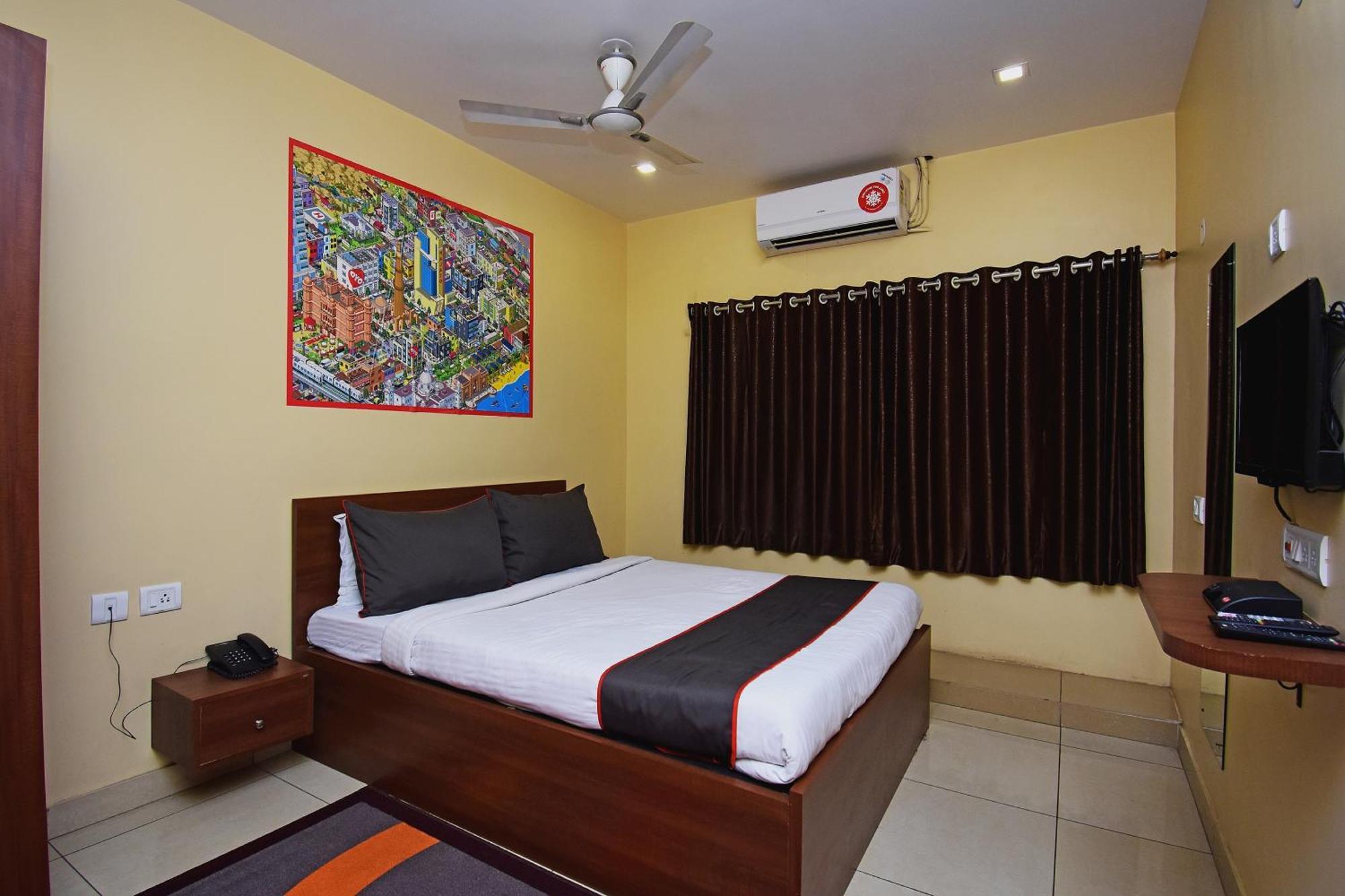 Super Collection O Gokul Residency Near Emami City Dumdum Opposite Raja Palace Hotel Dam Dam Bagian luar foto