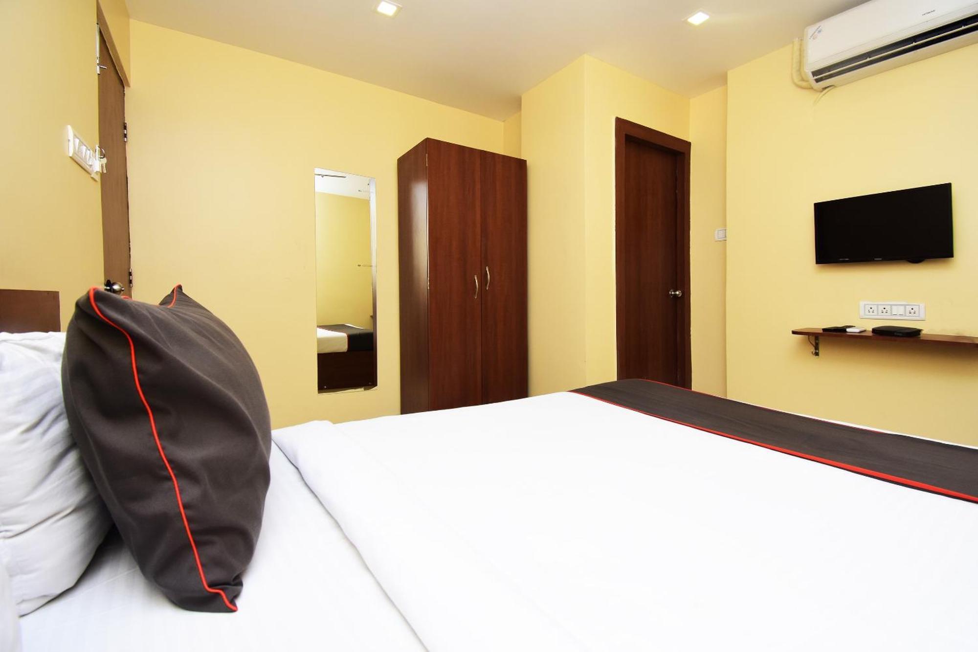 Super Collection O Gokul Residency Near Emami City Dumdum Opposite Raja Palace Hotel Dam Dam Bagian luar foto
