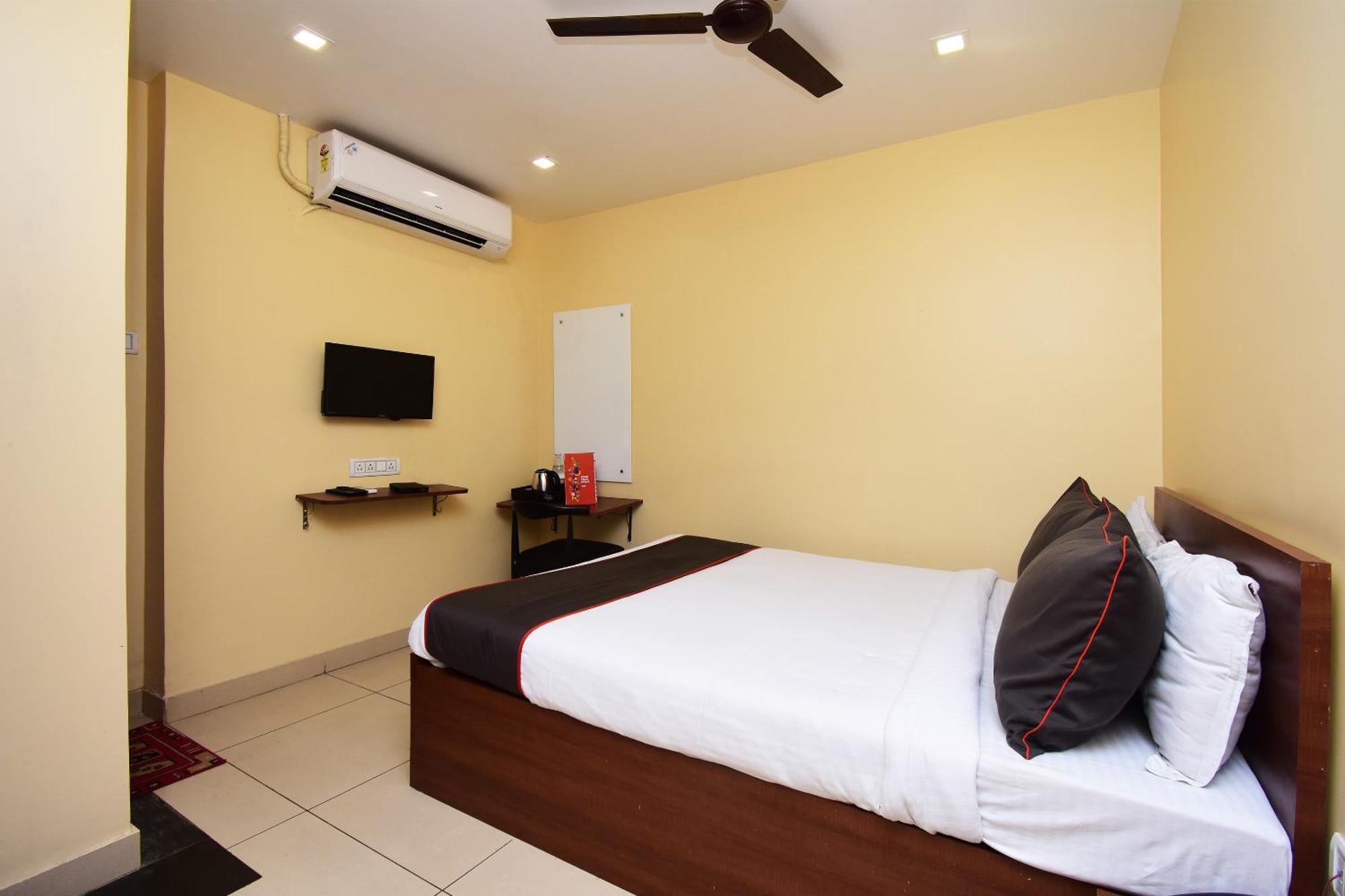 Super Collection O Gokul Residency Near Emami City Dumdum Opposite Raja Palace Hotel Dam Dam Bagian luar foto